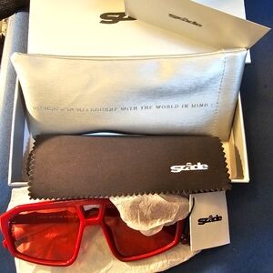 Säde Fuchsia Sunglasses